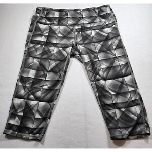 Athleta Geometric Chaturanga Womens Large Capri Yoga Pant Leggings High Rise Geo